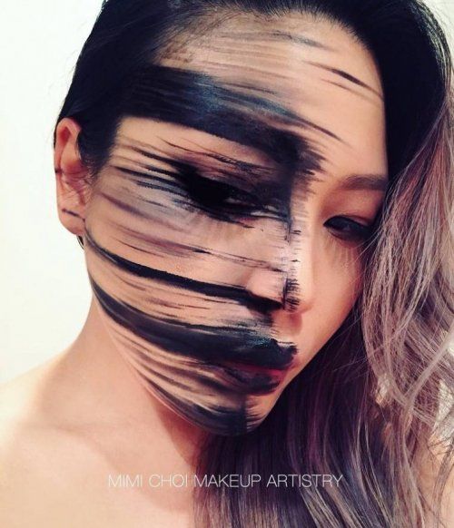 Зрелищные иллюзии на лице девушки-визажиста (22 фото)