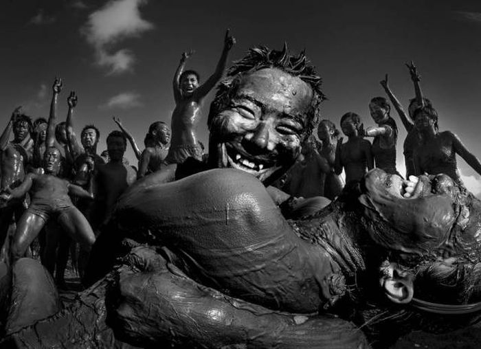 Лучшие снимки фотоконкурса Siena International Photography Awards (43 фото)