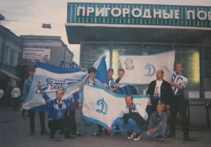 Российские футбольные фанаты 90-х (17 фото)