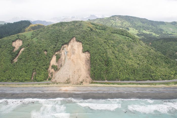 Разрушительное землетрясение в Новой Зеландии (20 фото + видео)