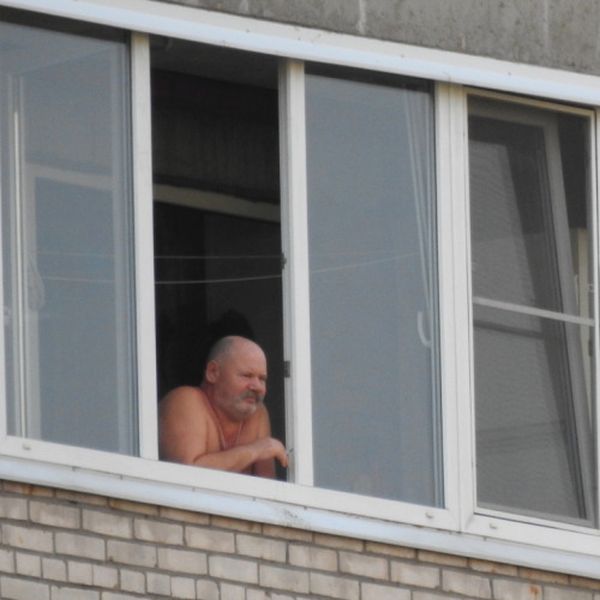 Окна и балконы российских квартир (43 фото)