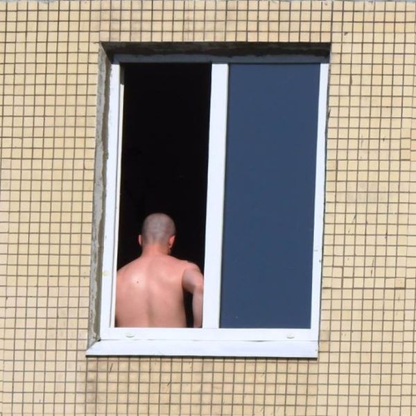 Окна и балконы российских квартир (43 фото)