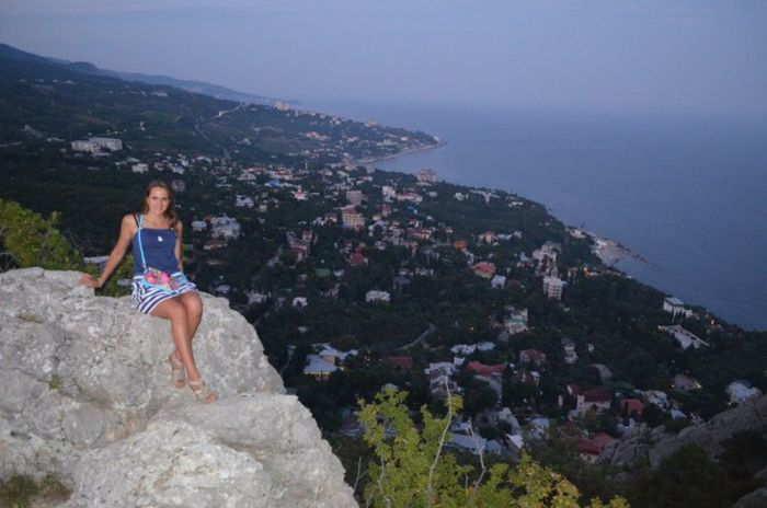 Девушки на отдыхе в Крыму (38 фото)