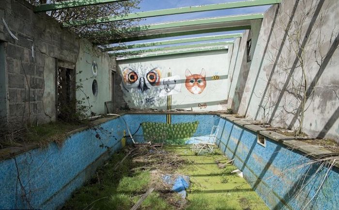 Заброшенный британский особняк с 5-ю эксклюзивными автомобилями (20 фото)