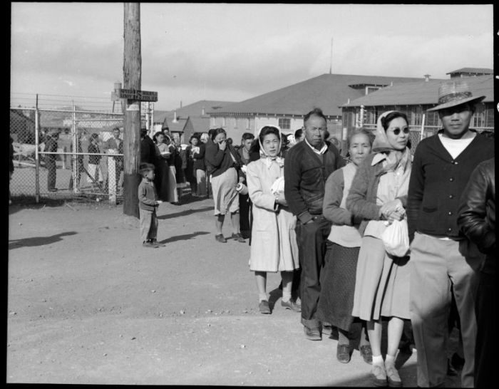Американские концентрационные и трудовые лагеря для японцев в годы Второй мировой (20 фото)