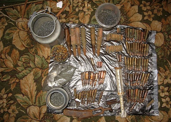 Задержаны торговцы оружием, промышлявшие в ЦФО и СЗФО (6 фото)
