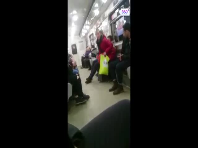 В питерском метро мигрант успокоил парня