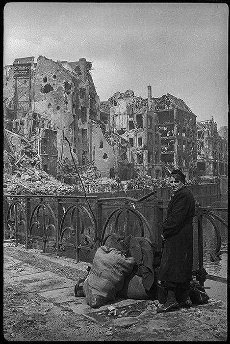 Берлин в последние дни Великой Отечественной войны (22 фото)