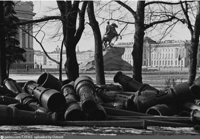 площадь ленинграда в 1990 году