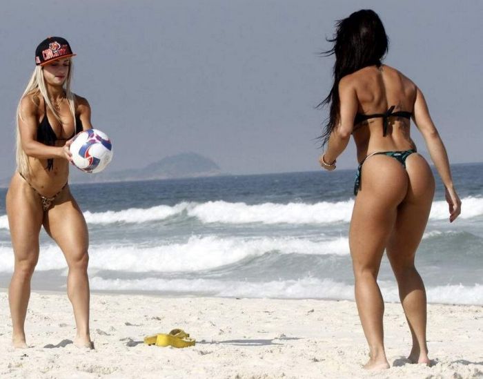 Девушки на пляжах Бразилии (35 фото)
