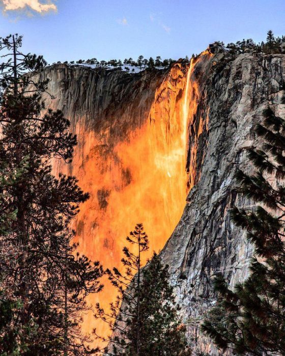 Огненный водопад в США (6 фото + видео)