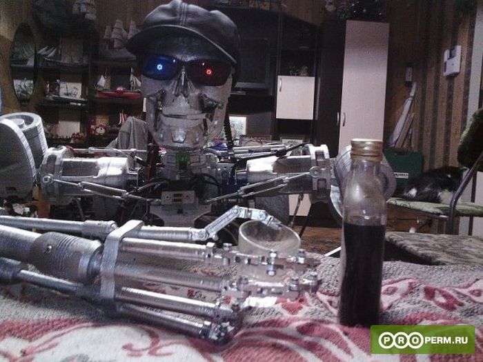 Пермский программист создал модель робота Т-800 из фильма «Терминатор» (4 фото + видео)