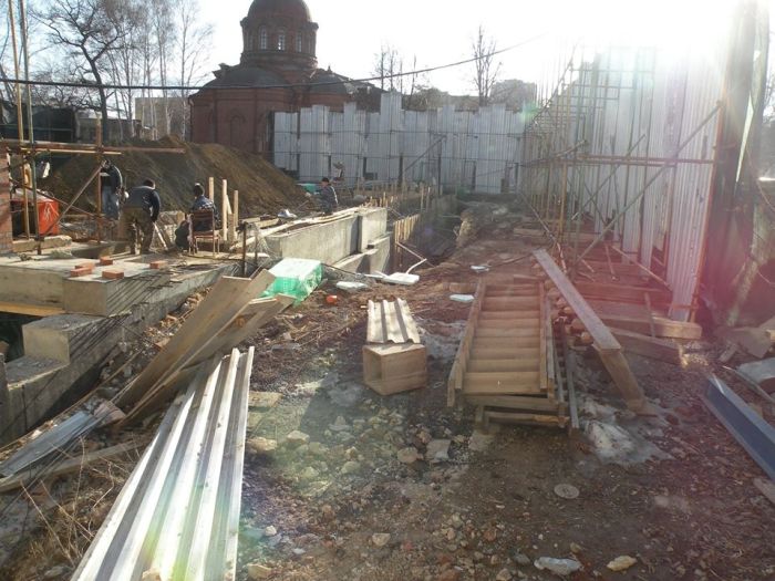 РПЦ назвала снос старейшей церкви Екатеринбурга реставрацией (7 фото)