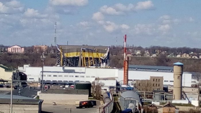 Тонны сока вылились на улицы города Лебедянь (7 фото + 2 видео)