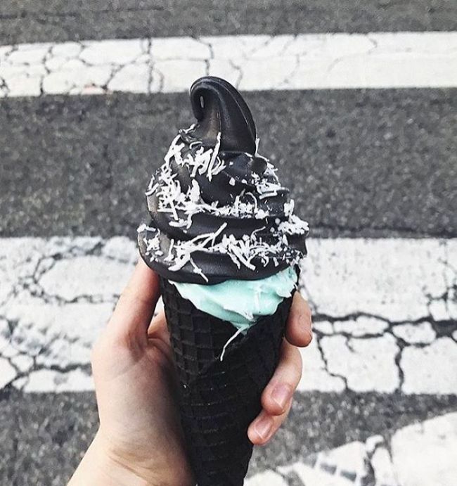 Черное мороженое (20 фото)