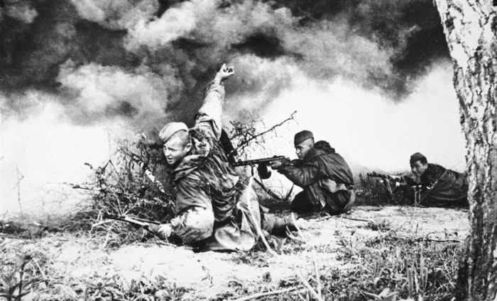 Самые известные фото Великой Отечественной войны (14 фото)