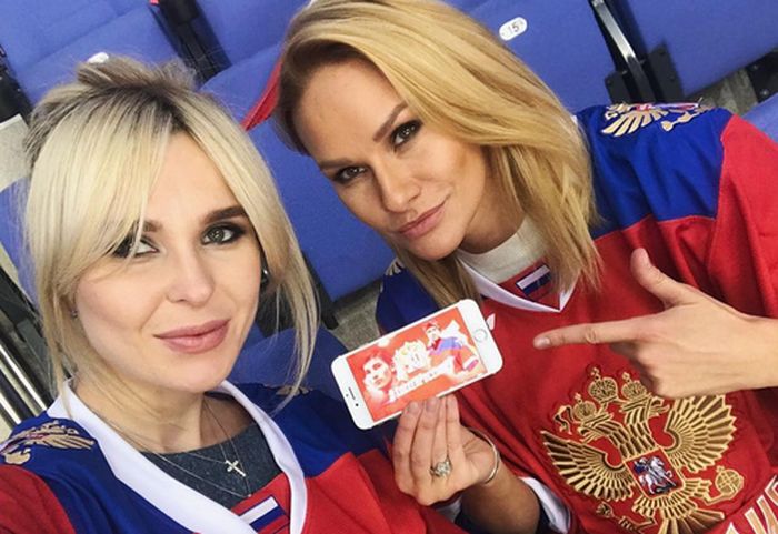 Жёны и девушки хоккеистов сборной России на ЧМ-2017 (8 фото)