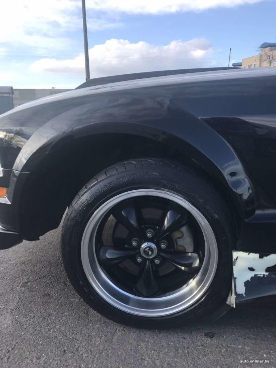 Сотрудник автомойки разбил Ford Mustang клиента (6 фото + видео)