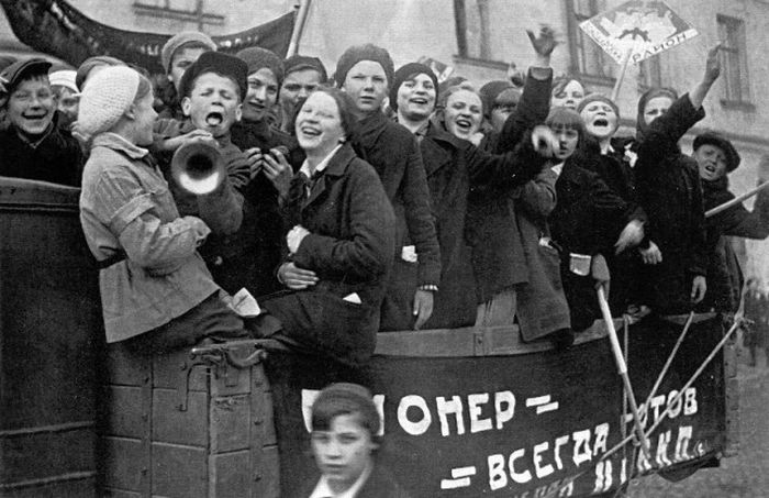 Мирная жизнь в довоенном Ленинграде (15 фото)