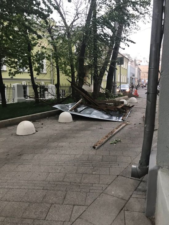 На Москву обрушился ураган (18 фото + 3 видео)