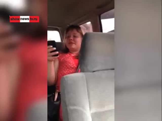 Пассажирка грозит таксисту обвинениями в педофилии