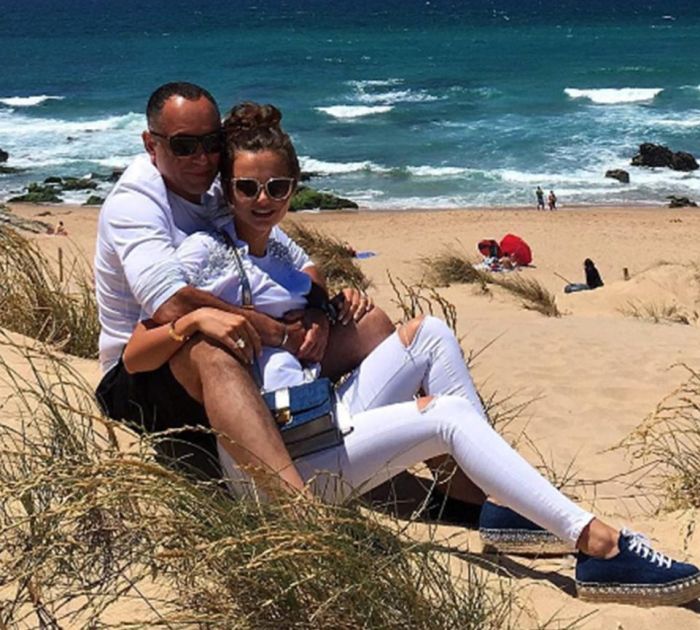 Молдавская модель Ксения Дели и египетский миллионер Оссама Аль-Шариф отпраздновали годовщину свадьбы (15 фото + видео)