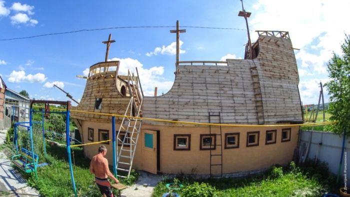 Дом-корабль в Белгородской области (9 фото)