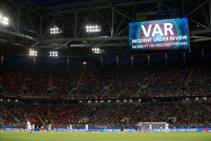 Видеоповторы отменили голы сборных Португалии и Чили на Кубке конфедераций (7 фото)