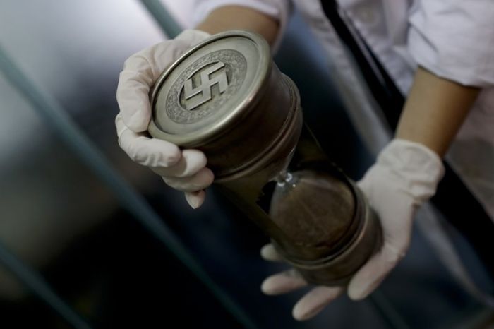 У аргентинского коллекционера обнаружили нацистские артефакты (6 фото)