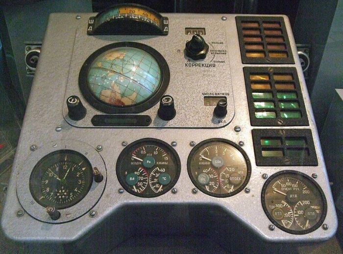 Навигационное оборудование космического корабля Восход (4 фото)