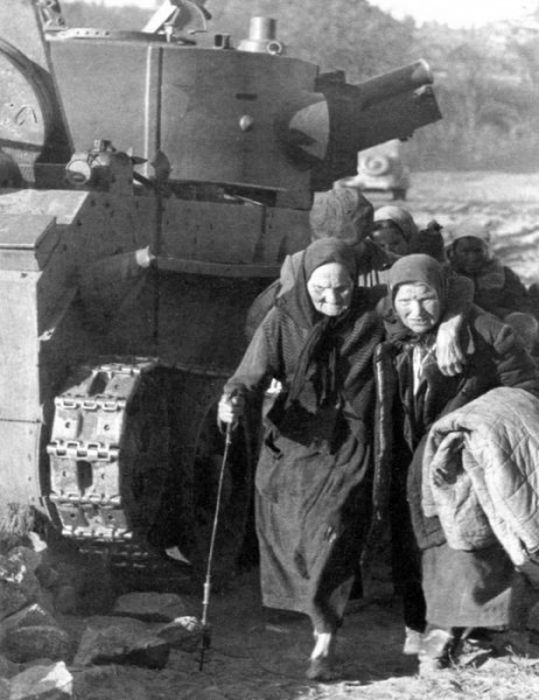 Первые дни Великой Отечественной войны в 20 фото (20 фото)