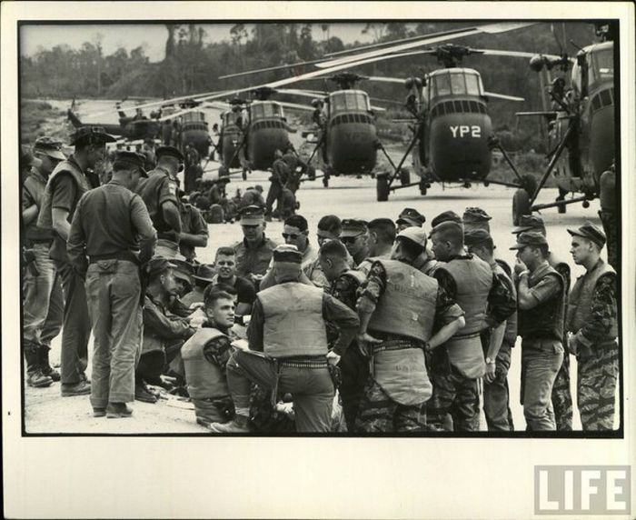 Редкие фото Вьетнамской войны Ларри Барроуза (15 фото)