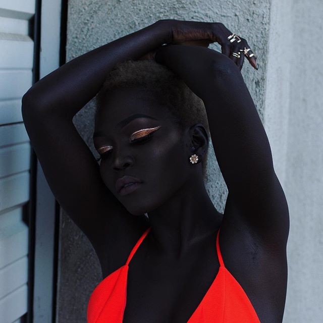 Нуаким Гатвеч - модель с очень темным цветом кожи (24 фото)