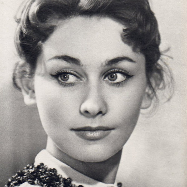 ​20 самых красивых советских и российских актрис (20 фото)