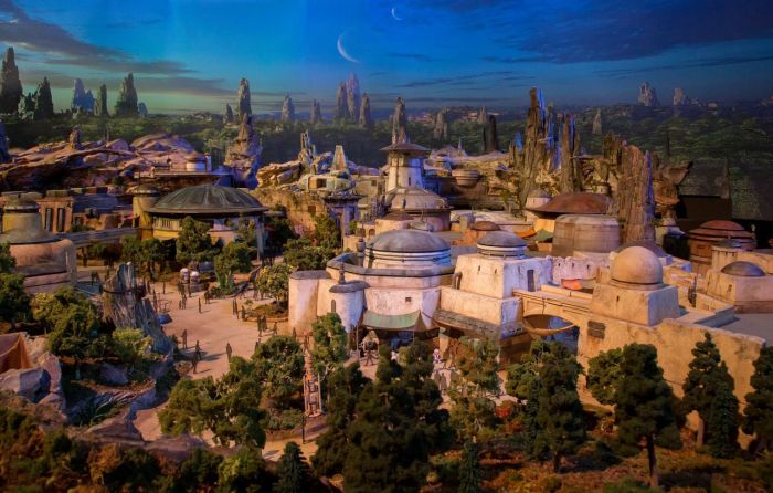 Парк развлечений «Star Wars Land» от компании Disney (6 фото)