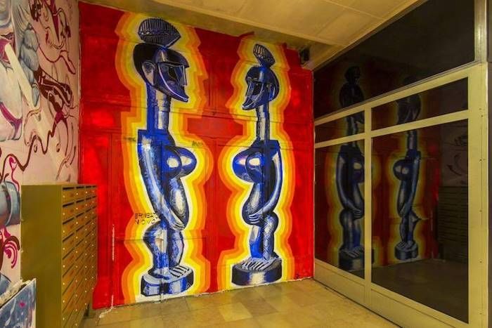 Парижское общежитие стало выставкой произведений уличного искусства (15 фото)