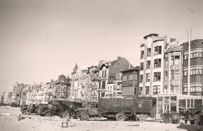 Французский город Дюнкерк после эвакуации 1940 года (21 фото)