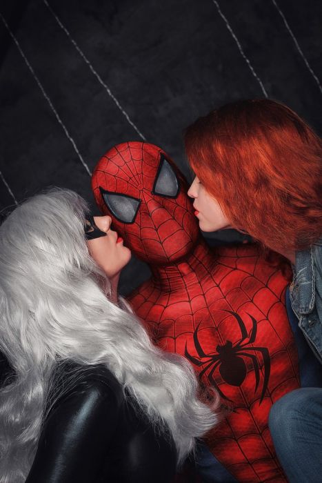 Косплей на «Человека-паука» и его женщин (13 фото)
