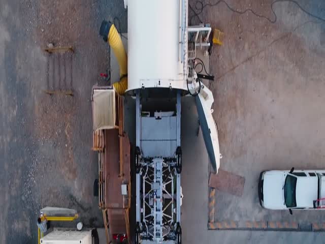 Компания Hyperloop One разогнала капсулу в вакуумном тоннеле до 310 км/ч