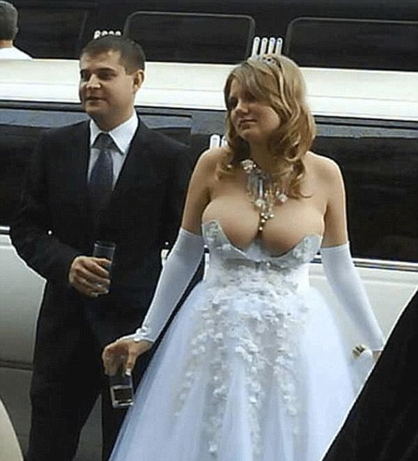 Что делать если жених увидел платье до свадьбы