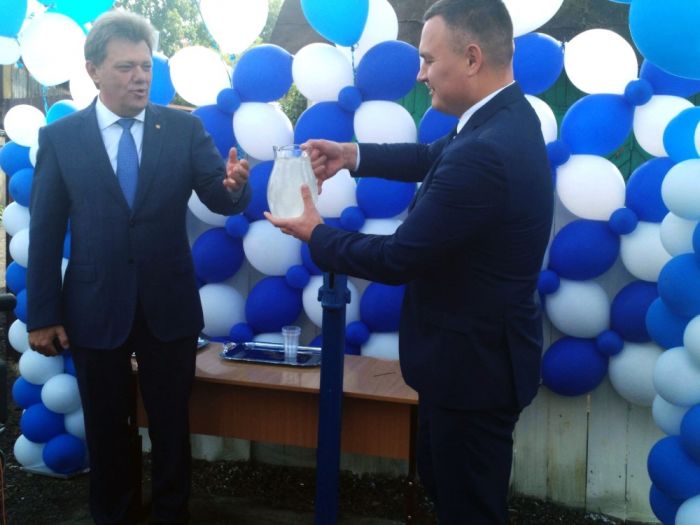 В Томске торжественно открыли водопровод (4 фото)