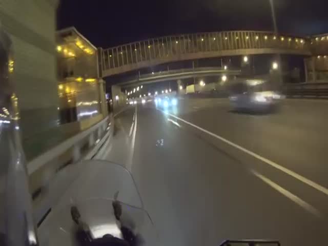 Мотоциклист спас парня, который хотел покончить с собой