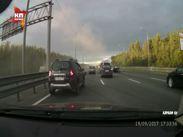 Жуткая авария Mazda3 MPS на Симферопольском шоссе