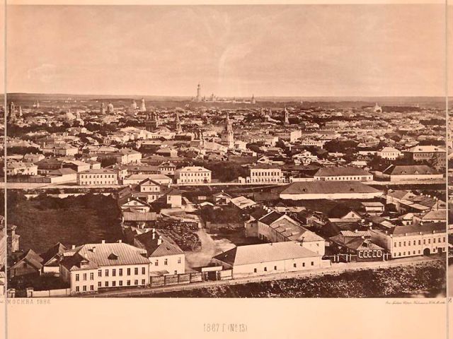 Вид на Москву 1867 года с храма Христа Спасителя (15 фото)