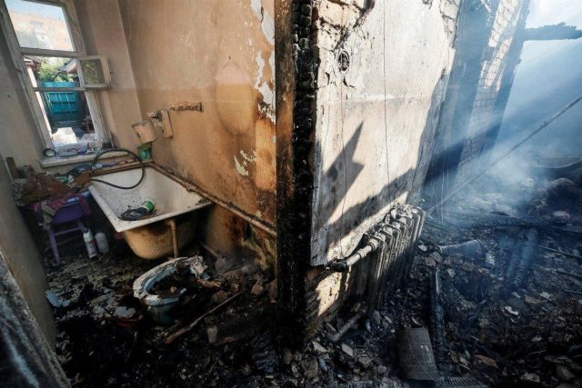 Калиновка после пожара на складе боеприпасов (14 фото)