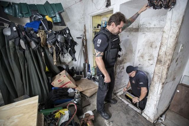 Полиция Бразилии предотвратила крупнейшее в истории ограбление банка (8 фото)