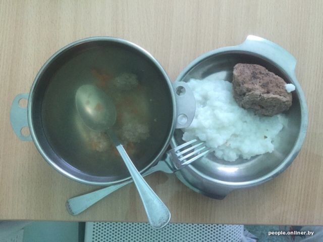 Чем кормят пациентов белорусских больниц (12 фото)