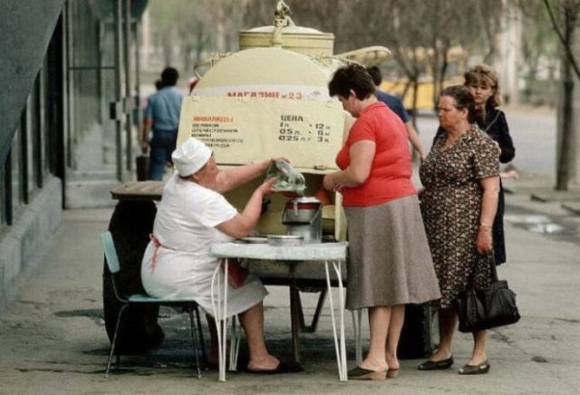 Позитивные фотографии из советского прошлого (25 фото)