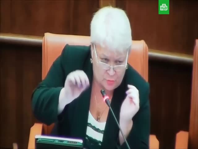 «За базаром следи!»: посоветовала коллеге красноярский депутат Людмила Магомедова