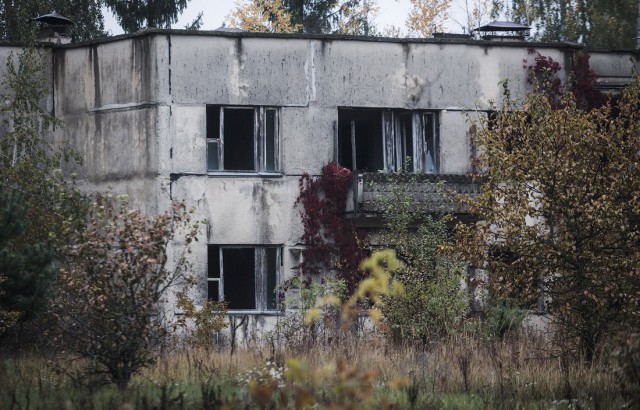 Заброшенный поселок Солнечный в Белоруссии (39 фото)